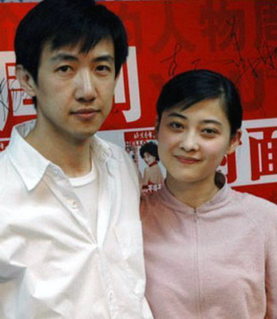 明星當場被&apos;捉奸&apos;丑聞盤點：蕭亞軒遭男友驅趕圖