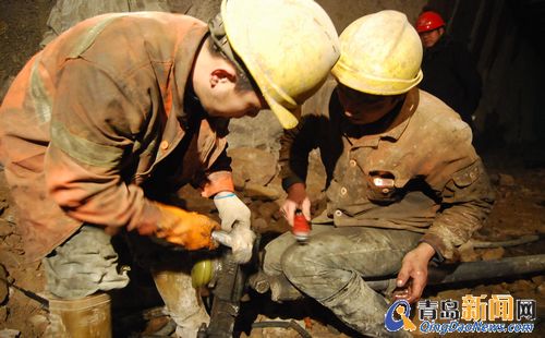 深入地下15米:青島地鐵M3線年底前兩站洞通 深入地下15米:青島地鐵M3線年底前兩站洞通