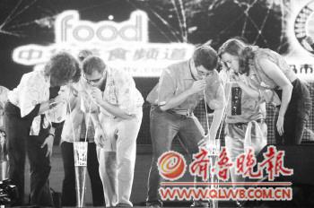 青島啤酒節藝術巡游團隊征絕活 少林武僧原創歌手報名