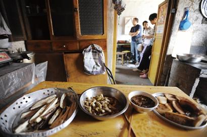 貧困聾媽媽養全能兒子 高考考出671高分
