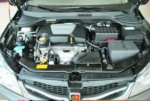 有車主投訴榮威350手動擋變速箱有異響，具體表現在怠速時中控臺有“噠噠”的輕微異響，汽車啟動后明顯能聽到“噠噠”聲