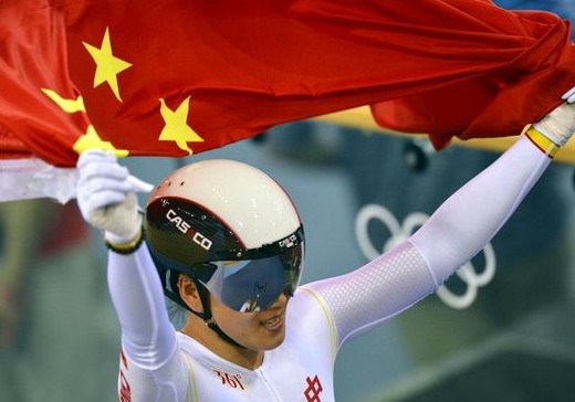 中國自行車奧運首金得而復失 郭爽/宮金杰犯規