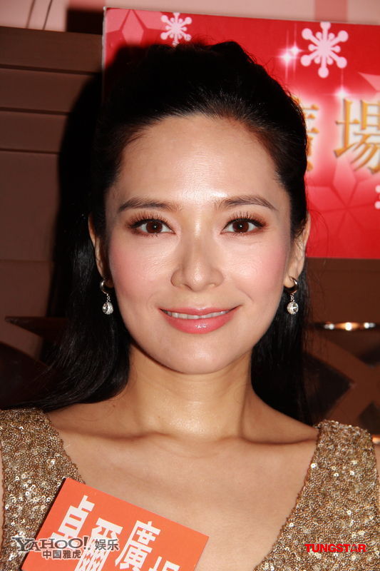 郭羨妮產后首亮相