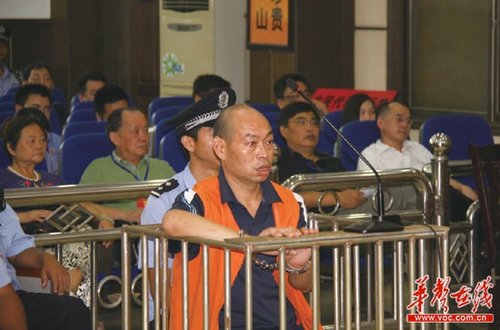 　8月30日，張家界“5·28”惡意駕車撞人案開庭審理，兇手田勝明毫無悔意。通訊員 屈平 劉雪飛 攝
