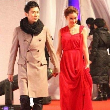 李晨張馨予分手 知情人:認(rèn)識當(dāng)晚就同居曾想結(jié)婚