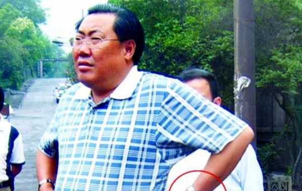 大學生要求公開微笑局長工資 陜西財政廳:不屬公開范圍