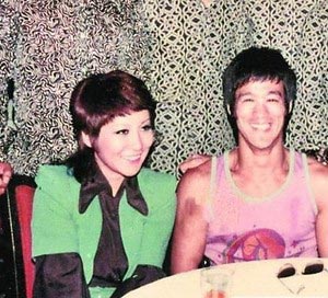 揭向氏兄弟背后女人：張玉珊自創公司市值4億多(圖)