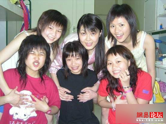 當代女大學生宿舍生活
