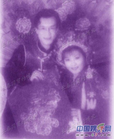 哈文李詠青澀結婚照曝光 大學愛情修成正果
