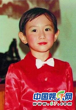 TVB明星兒時(shí)照 佘詩曼童年三點(diǎn)式比基尼照曝光