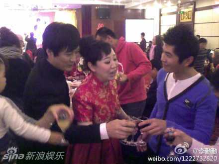 曝關凌姬云飛喜得貴子 網(wǎng)友：“姬關槍”終于誕生了