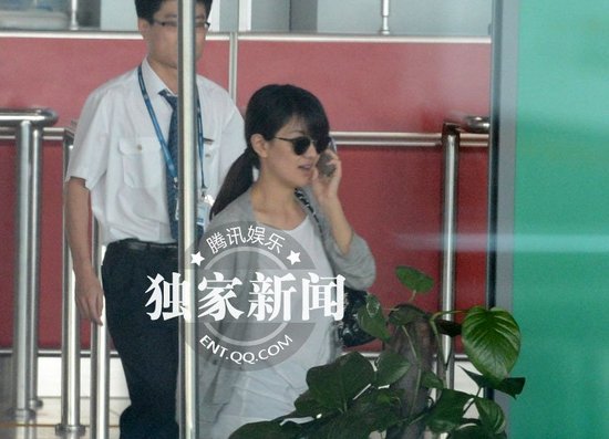 　隨著章子怡與撒貝寧戀情的曝光，小撒搭上了國(guó)際巨星，經(jīng)緯則也找到了自己的真愛。