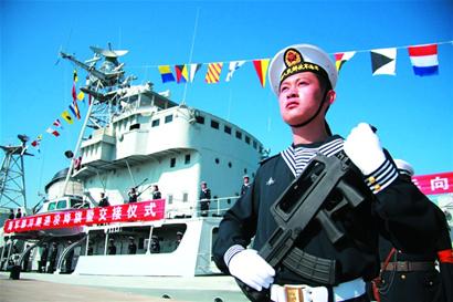 國產第一代導彈驅逐艦青島退役