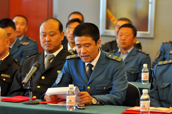 公交節油狀元揭秘20年省油經：重在細節