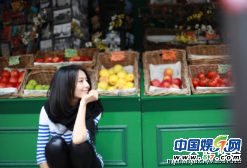高圓圓海量街拍穿搭私照 網友：太有范兒了！