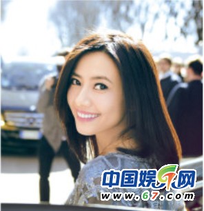 高圓圓海量街拍穿搭私照 網友：太有范兒了！