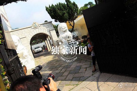 郭晶晶全家六口赴港參加婚禮 婚宴現(xiàn)場(chǎng)內(nèi)部照搶先曝光