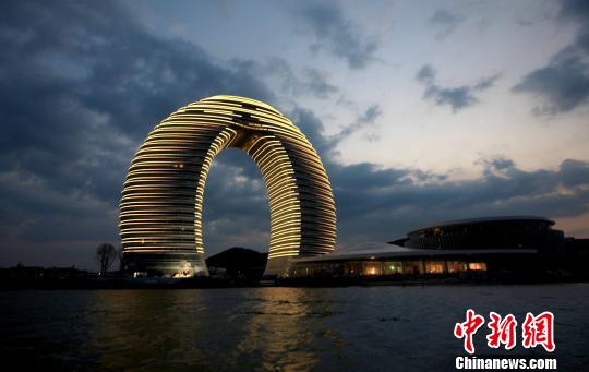 七星酒店被稱“馬桶蓋”國內建筑被指迷失中國風