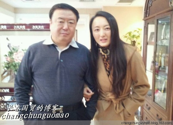 網上瘋傳的“陳曉旭”照片（實為小何晴）