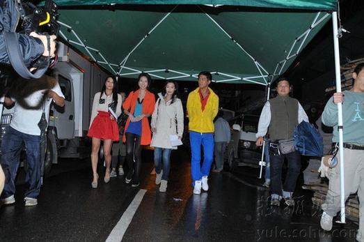 葉玉卿現身街頭暴瘦露青筋 與“葫蘆娃”王祖藍演母子