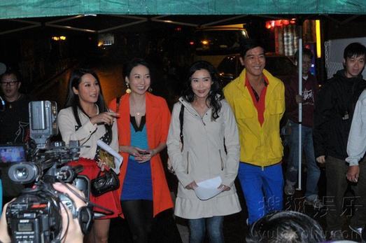 葉玉卿現身街頭暴瘦露青筋 與“葫蘆娃”王祖藍演母子
