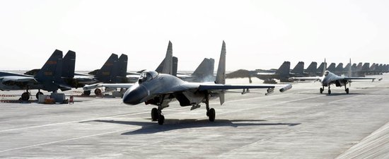 我空軍出動殲10殲11機群舉行最大規模空戰演練