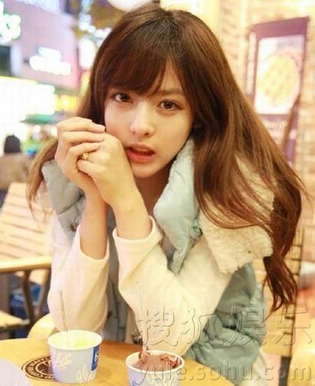 霍啟剛“海戰(zhàn)門”90后超模吳婷私照曝光 曾擔任文化大使