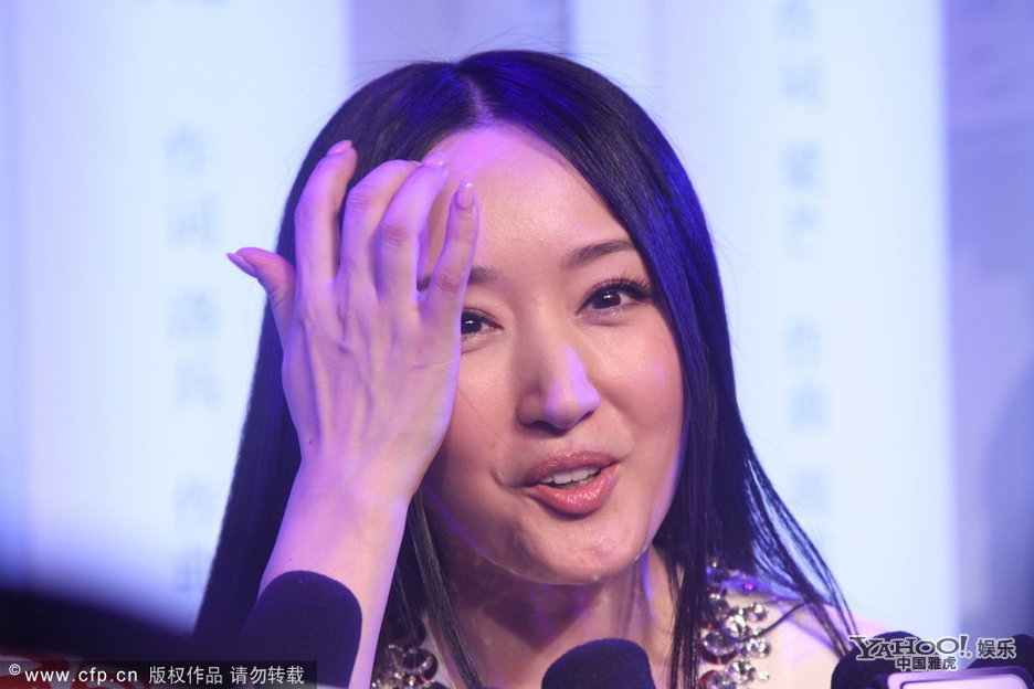 41歲楊鈺瑩發片吐舌賣萌 自爆仍單身尋愛中 