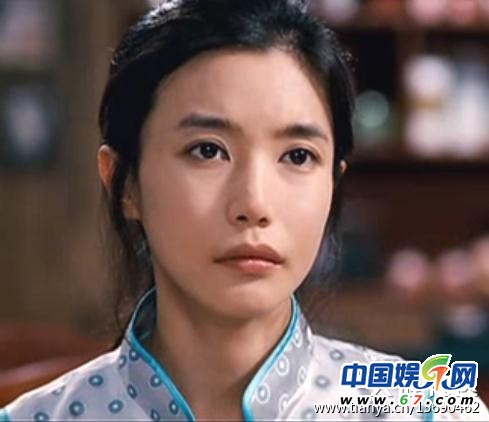 韓國(guó)假臉女星似芭比娃娃