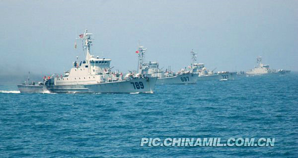 資料圖：中國海軍某獵潛艇大隊機動反潛演練。