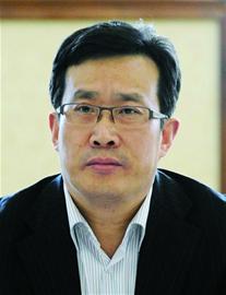 市政協委員、市教育局局長徐劍波