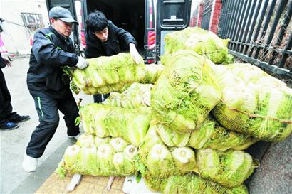 最小水餃工收到兩噸半愛(ài)心白菜 小年免費(fèi)送餃子