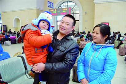 近八成受訪農民工認為青島是個打工的好地方 過去一年他們的平均月工資在三四千元