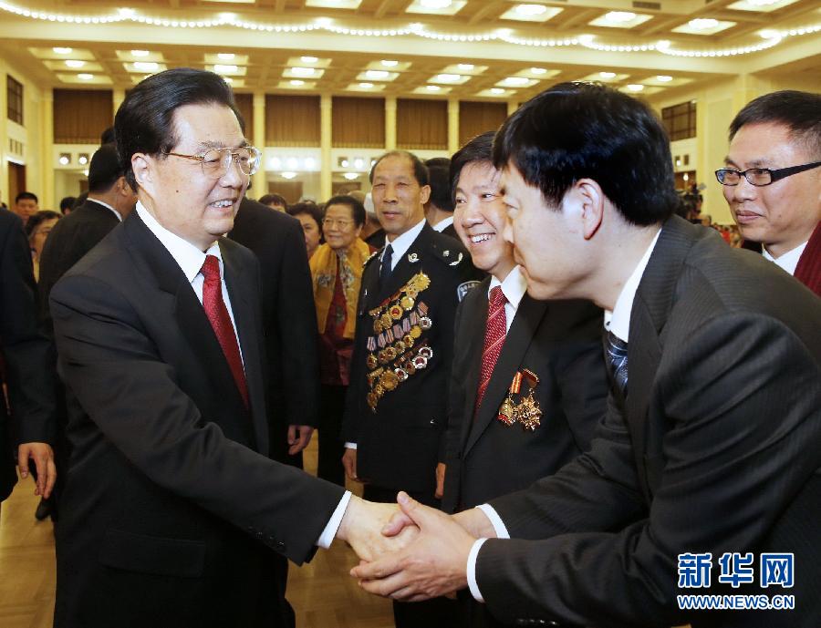 中共中央國務院在京舉行春節團拜會