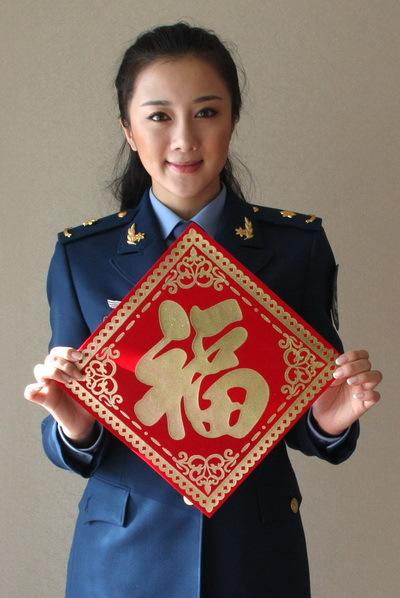 央視蛇年春晚現睡覺姐 盤點春晚意外走紅觀眾