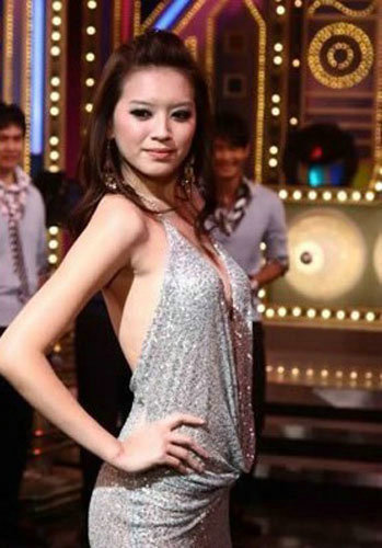 揭秘臺灣藝人的生存實況：被潛、被虐、被賣肉！