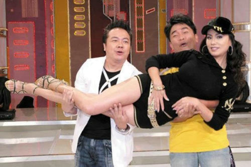 揭秘臺灣藝人的生存實況：被潛、被虐、被賣肉！