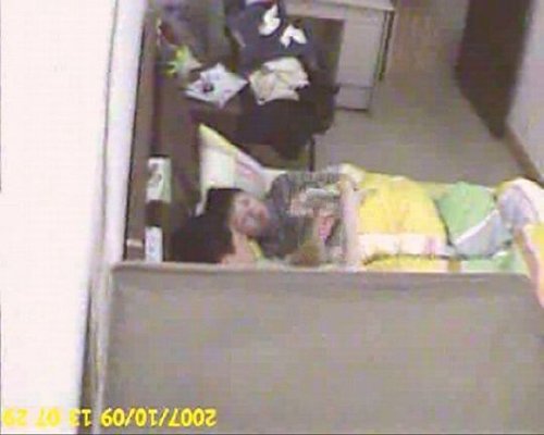 鄭州一醫生被曝多張艷照 回應稱忙工作不知情