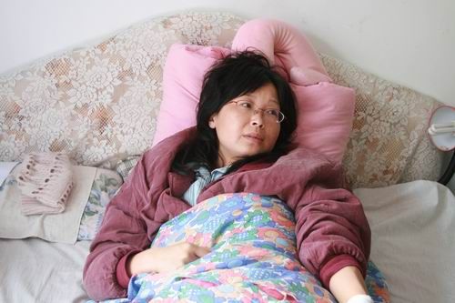鼠標一點愛心滿滿 網事如歌用愛托起年輕生命