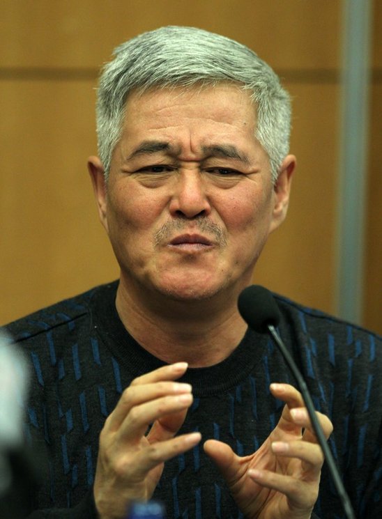 趙本山兩會發言表情豐富 小品王建言“俗”文化