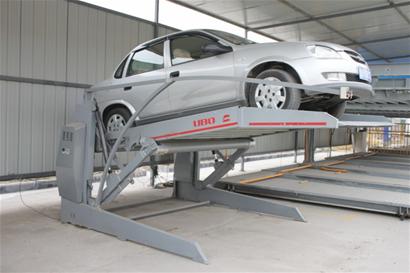 探秘家庭用立體車庫 一個車位能當兩個用