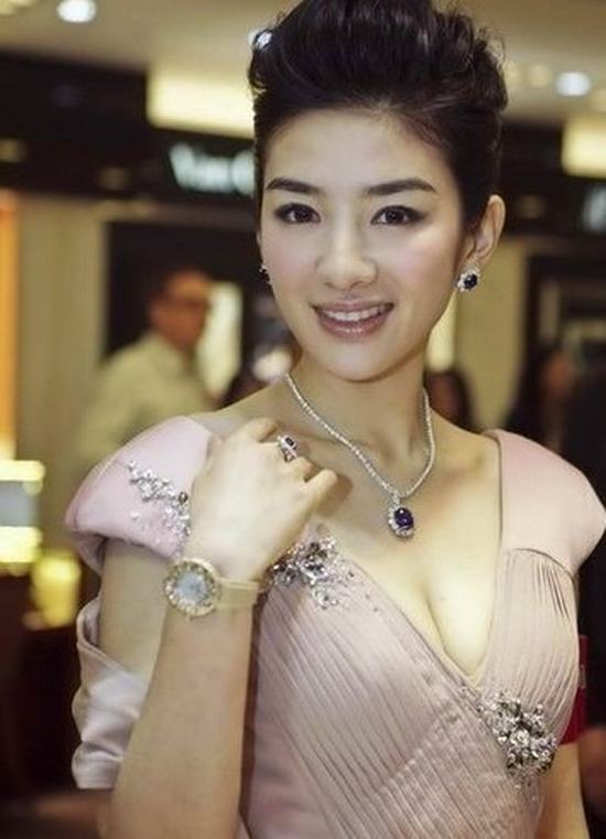 星一代女星遭富二代拋棄內幕：周迅遇花花公子結婚夢碎