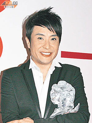 香港主播赴日為去世A片女優招魂