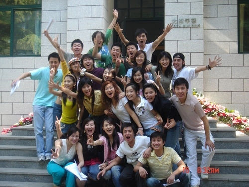 文章初戀女友曝光 揭明星大學時戀愛那些事