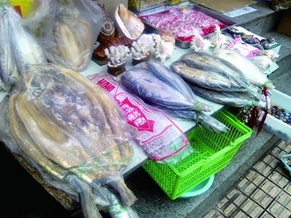 記者探訪發現市場上的三無”干海貨真不少