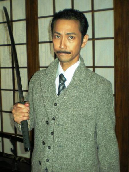 日本演員成'鬼子'專業戶 拍戲險被群眾掐暈