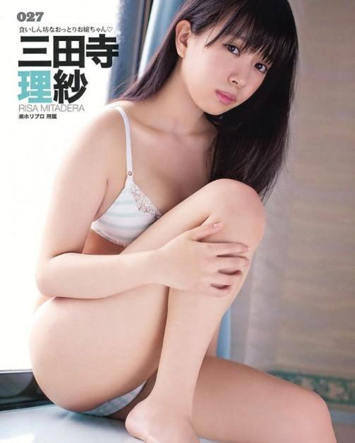 日本雜志評(píng)選32名2013年寫(xiě)真女優(yōu)新秀