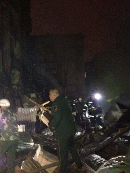 武漢鬧市區兩次爆炸白煙沖天
