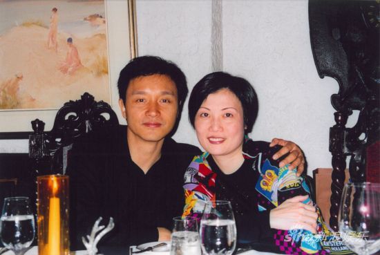張國榮經(jīng)紀人陳淑芬落淚追憶哥哥 