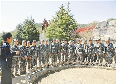 四川涼山軍分區專題教育整頓堅持不解決問題不罷手